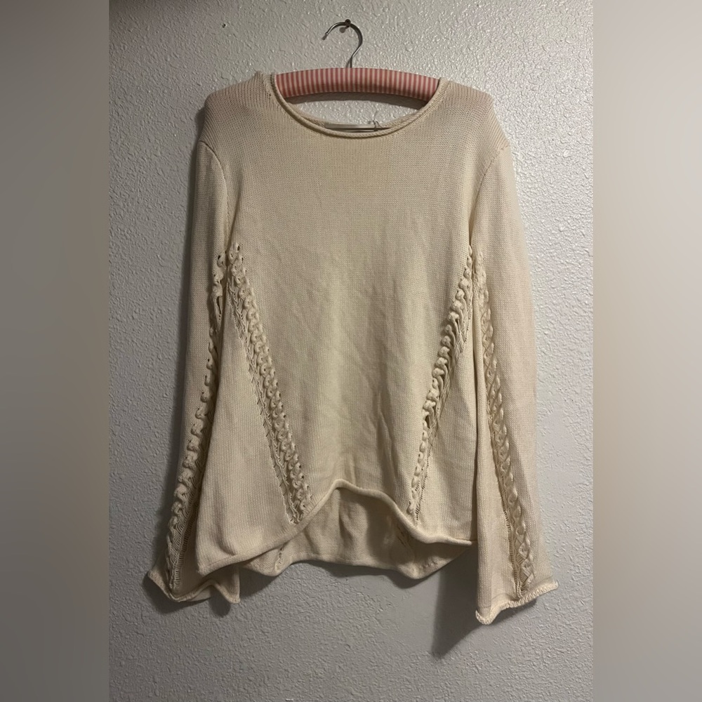 One Grey Day Ivory Yarn Sweater Size Small Oversized
